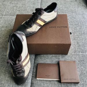 💯Authentic Louis Vuitton Leather Sneaker 6.5